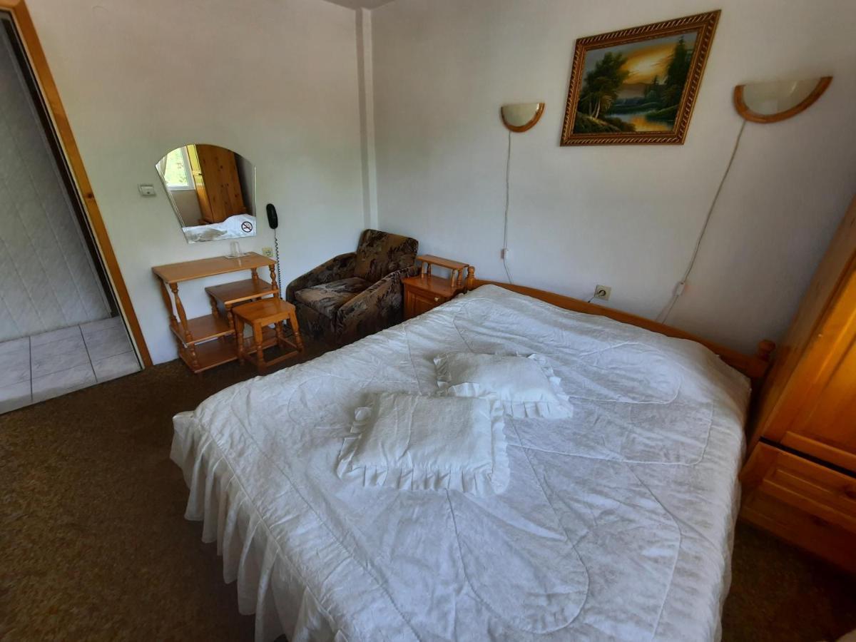 Guest House Zodiac Самоков Номер фото
